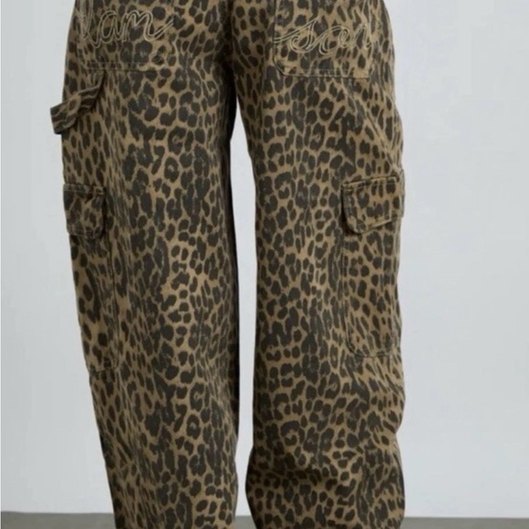 Damson Madder Brown Tan Leopard Print Wide-Leg Jeans - Picture 5 of 11